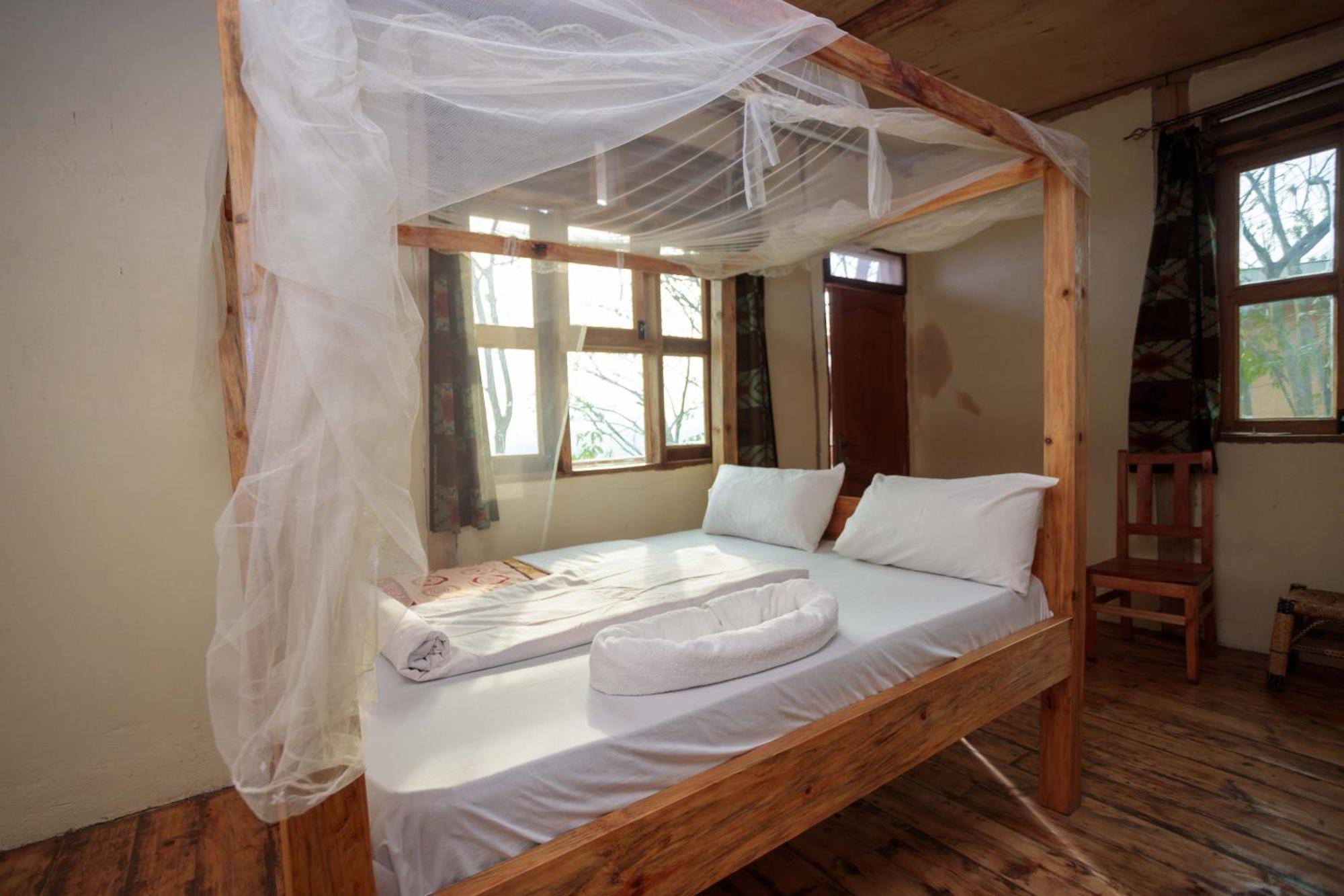 Lake Mwamba Lodge Kasenda Exterior photo